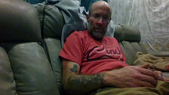 Snapshot of tittycum3636 chatting on 02-01-26, 04:44 tittycum3636 online show from 02-01-26, 04:44