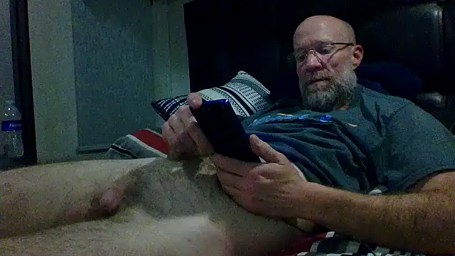 Snapshot of tittycum3636 chatting on 02-15-26, 01:39 tittycum3636 online show from 02-15-26, 01:39