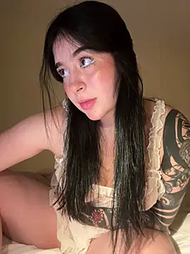 evelynrosess1 online show from 05-01-26, 01:32