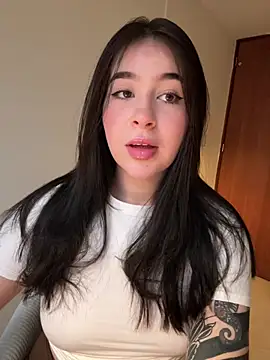 evelynrosess1 online show from 04-10-26, 10:28