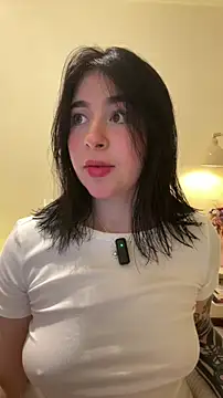 Snapshot of evelynrosess1 chatting on 07-10-26, 12:43 evelynrosess1 online show from 07-10-26, 12:43