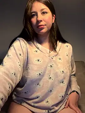 evelynrosess1 online show from 01-07-26, 03:55