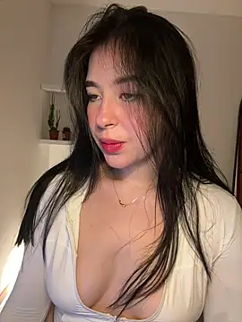 evelynrosess1 online show from 06-03-26, 12:55