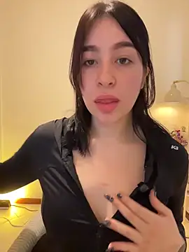 Snapshot of evelynrosess1 chatting on 07-12-26, 10:21 evelynrosess1 online show from 07-12-26, 10:21