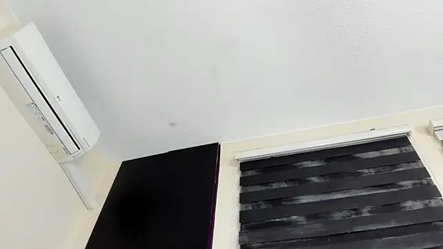 Snapshot of vanesadimaria chatting on 02-16-26, 07:01 vanesadimaria online show from 02-16-26, 07:01