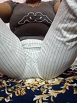 CUTEGJH online show from 03-18-26, 07:37