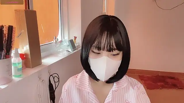 Snapshot of Tieu-May chatting on 02-06-26, 06:42 Tieu-May online show from 02-06-26, 06:42