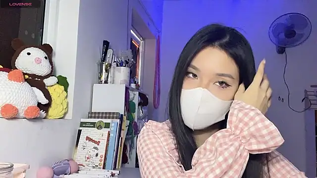 Tieu-May online show from 04-15-26, 08:53