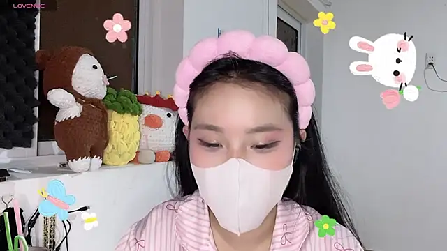 Tieu-May online show from 03-24-26, 09:15