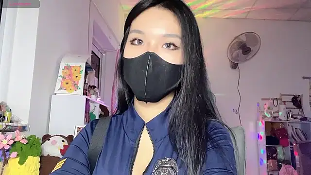 Tieu-May online show from 05-10-26, 12:09