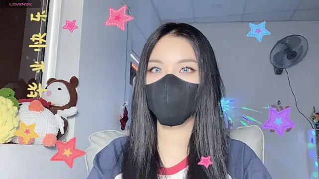 Tieu-May online show from 06-10-26, 09:43
