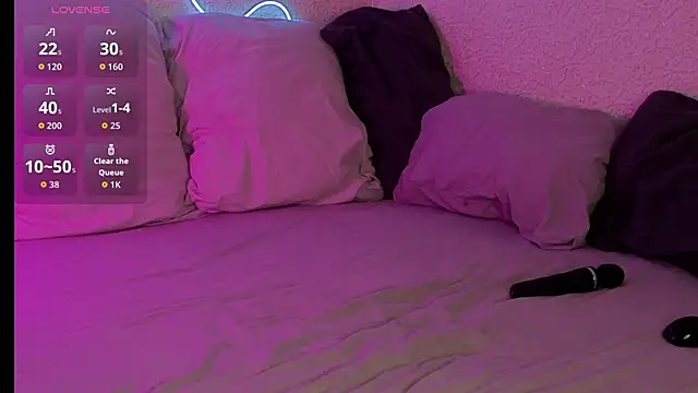 Snapshot of ValeryAlfie chatting on 03-28-26, 01:45 ValeryAlfie online show from 03-28-26, 01:45