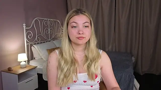 Angel  Grace online show from 05-18-26, 12:11