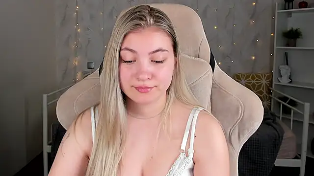 Angel  Grace online show from 04-11-26, 07:45