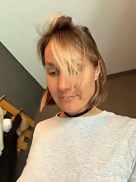 Jack-Alice online show from 06-10-26, 12:28