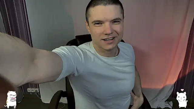 LoveMike1 online show from 04-15-26, 05:06