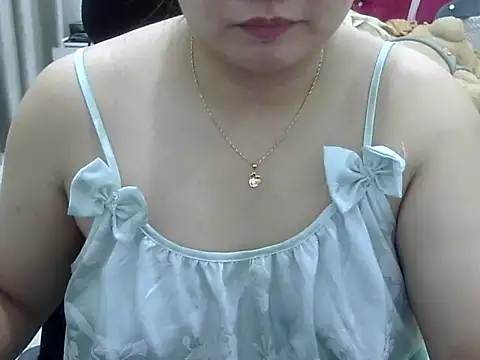 Sarah no land online show from 06-30-26, 02:28