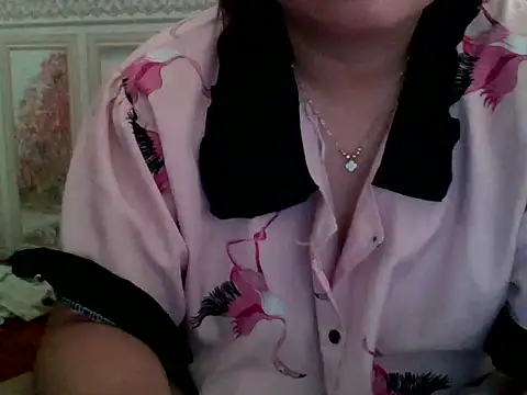 Sarah no land online show from 06-14-26, 06:36