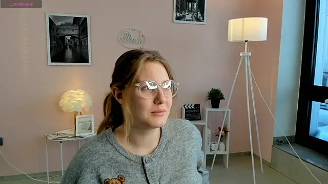 MaragretHathway online show from 01-11-26, 06:31