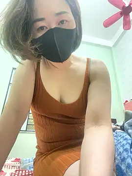 Quyenhot18 online show from 01-10-26, 02:23