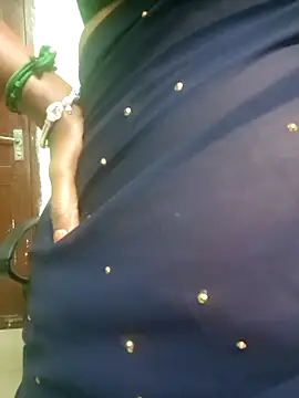 Snapshot of tamil-Diya90 chatting on 02-02-26, 05:23 tamil-Diya90 online show from 02-02-26, 05:23