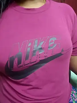 Snapshot of tamil-Diya90 chatting on 02-04-26, 10:05 tamil-Diya90 online show from 02-04-26, 10:05