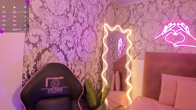 IRINA TAY1 online show from 02-26-26, 04:01