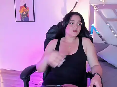 Snapshot of Astrid_williams chatting on 01-06-26, 02:26 Astrid williams online show from 01-06-26, 02:26