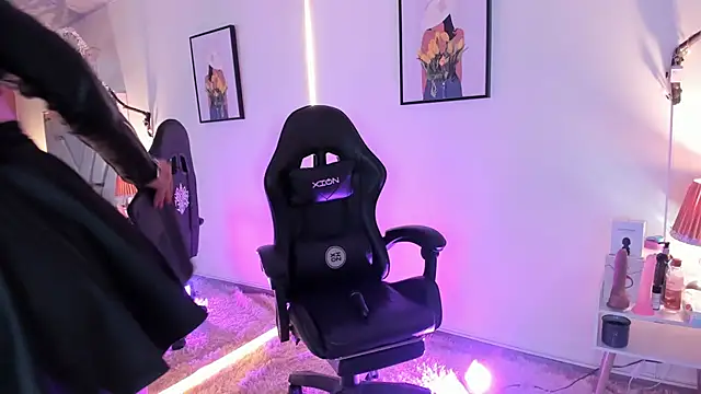 Snapshot of Astrid_williams chatting on 01-10-26, 02:29 Astrid williams online show from 01-10-26, 02:29