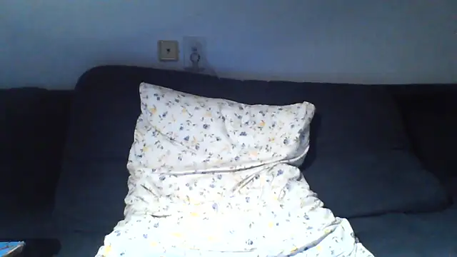 Snapshot of KaelNox chatting on 06-22-26, 03:25 KaelNox online show from 06-22-26, 03:25