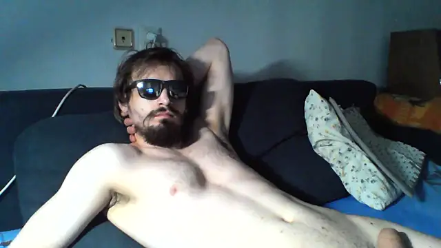 Snapshot of KaelNox chatting on 07-16-26, 07:05 KaelNox online show from 07-16-26, 07:05