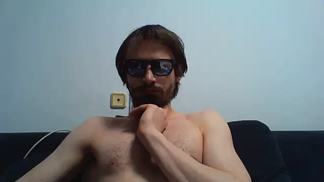Snapshot of KaelNox chatting on 07-16-26, 08:06 KaelNox online show from 07-16-26, 08:06