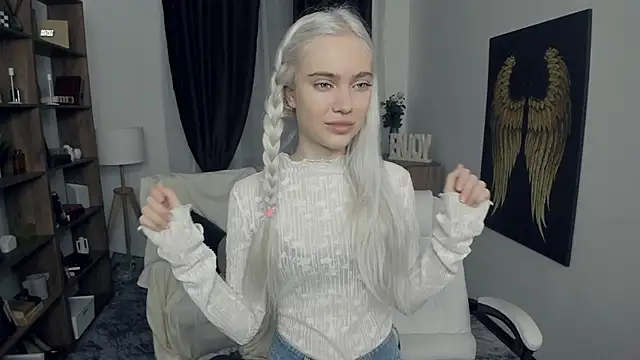 KristalCrowner online show from 02-12-26, 07:02