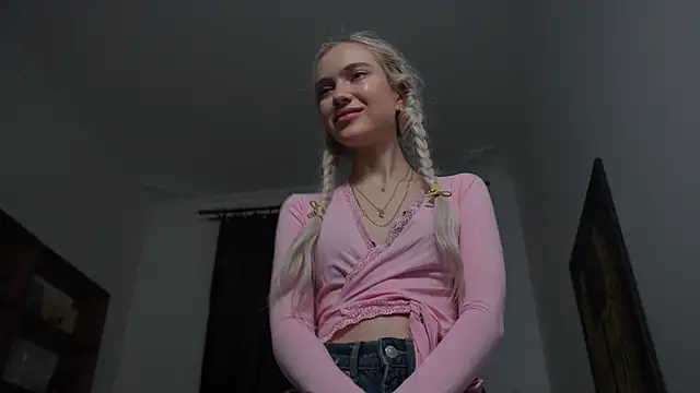 KristalCrowner online show from 03-29-26, 07:48