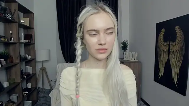 KristalCrowner online show from 02-09-26, 07:12