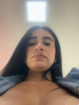 Snapshot of RoseOnYou chatting on 01-15-26, 09:18 RoseOnYou online show from 01-15-26, 09:18