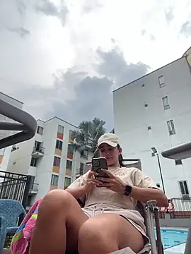 Snapshot of RoseOnYou chatting on 02-12-26, 08:08 RoseOnYou online show from 02-12-26, 08:08