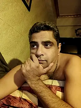 Snapshot of hardnhornybull chatting on 05-10-26, 12:03 hardnhornybull online show from 05-10-26, 12:03