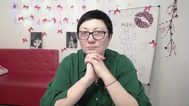 EmilyL0ve online show from 03-01-26, 07:14