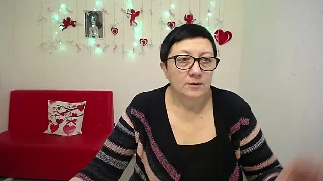 EmilyL0ve online show from 02-09-26, 06:28