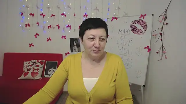 EmilyL0ve online show from 02-17-26, 07:33