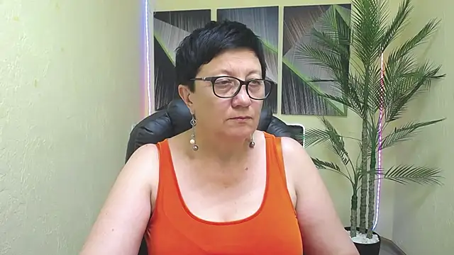 EmilyL0ve online show from 07-09-26, 05:01