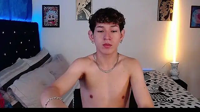 Snapshot of yorsamm_smit chatting on 02-05-26, 01:07 yorsamm smit online show from 02-05-26, 01:07