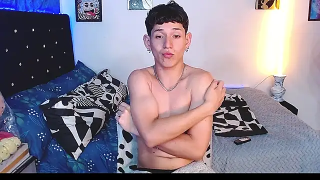 Snapshot of yorsamm_smit chatting on 02-12-26, 04:01 yorsamm smit online show from 02-12-26, 04:01