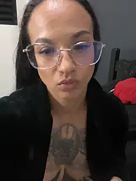 Snapshot of HyaraMoon chatting on 02-20-26, 03:25 HyaraMoon online show from 02-20-26, 03:25