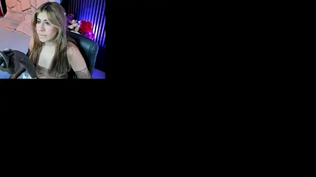 Snapshot of Ariablakee chatting on 02-07-26, 09:45 Ariablakee online show from 02-07-26, 09:45