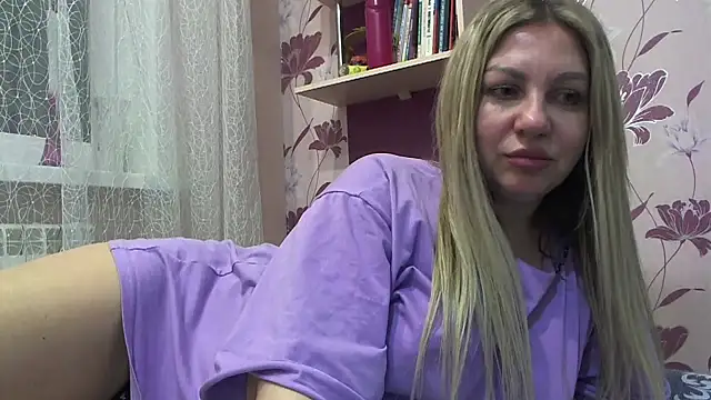 AmandaSexyLAX online show from 02-04-26, 04:24