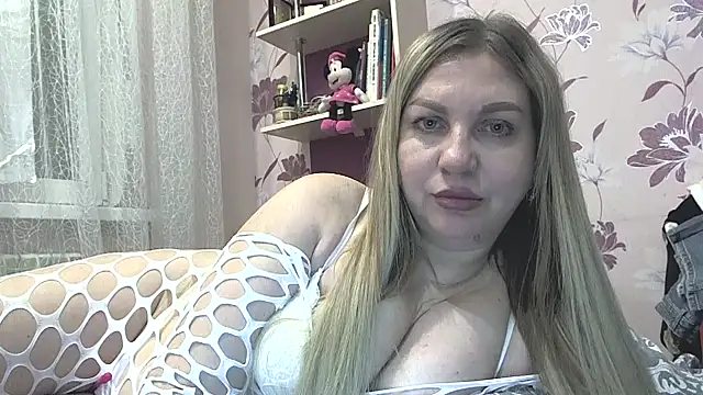 Snapshot of AmandaSexyLAX chatting on 05-15-26, 08:40 AmandaSexyLAX online show from 05-15-26, 08:40