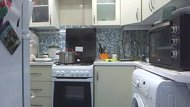 AmandaSexyLAX online show from 02-13-26, 06:30