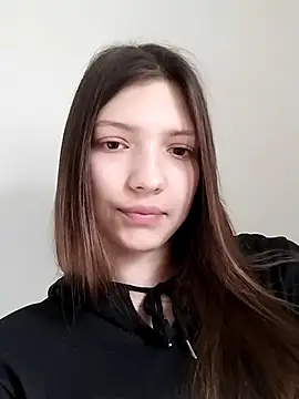 LunaTori456 online show from 04-15-26, 09:37